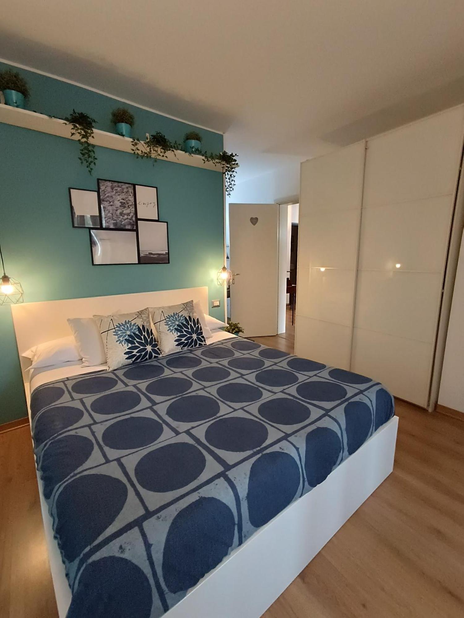 Apartment La Casa Di Carta In Piazza Stesicoro Catania